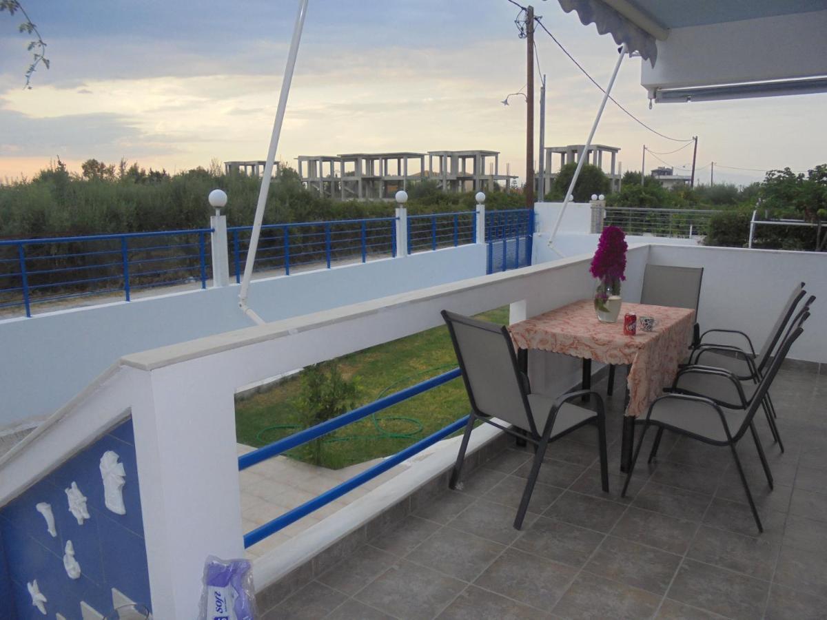 דירות Káto Ássos Kostas Family House מראה חיצוני תמונה