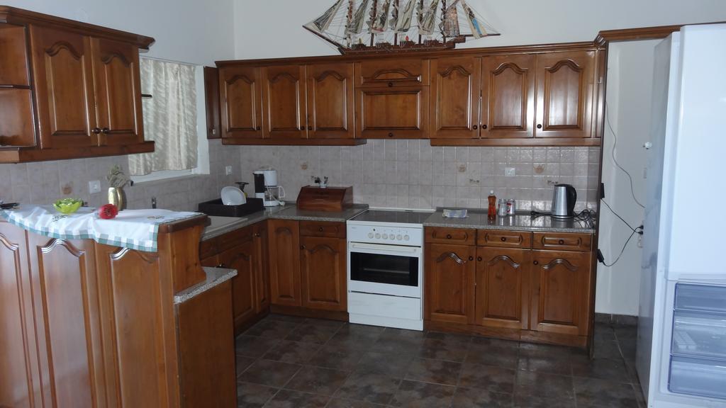 דירות Káto Ássos Kostas Family House מראה חיצוני תמונה